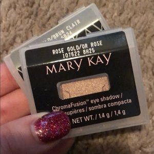 Mary Kay Rose Gold eyeshadow